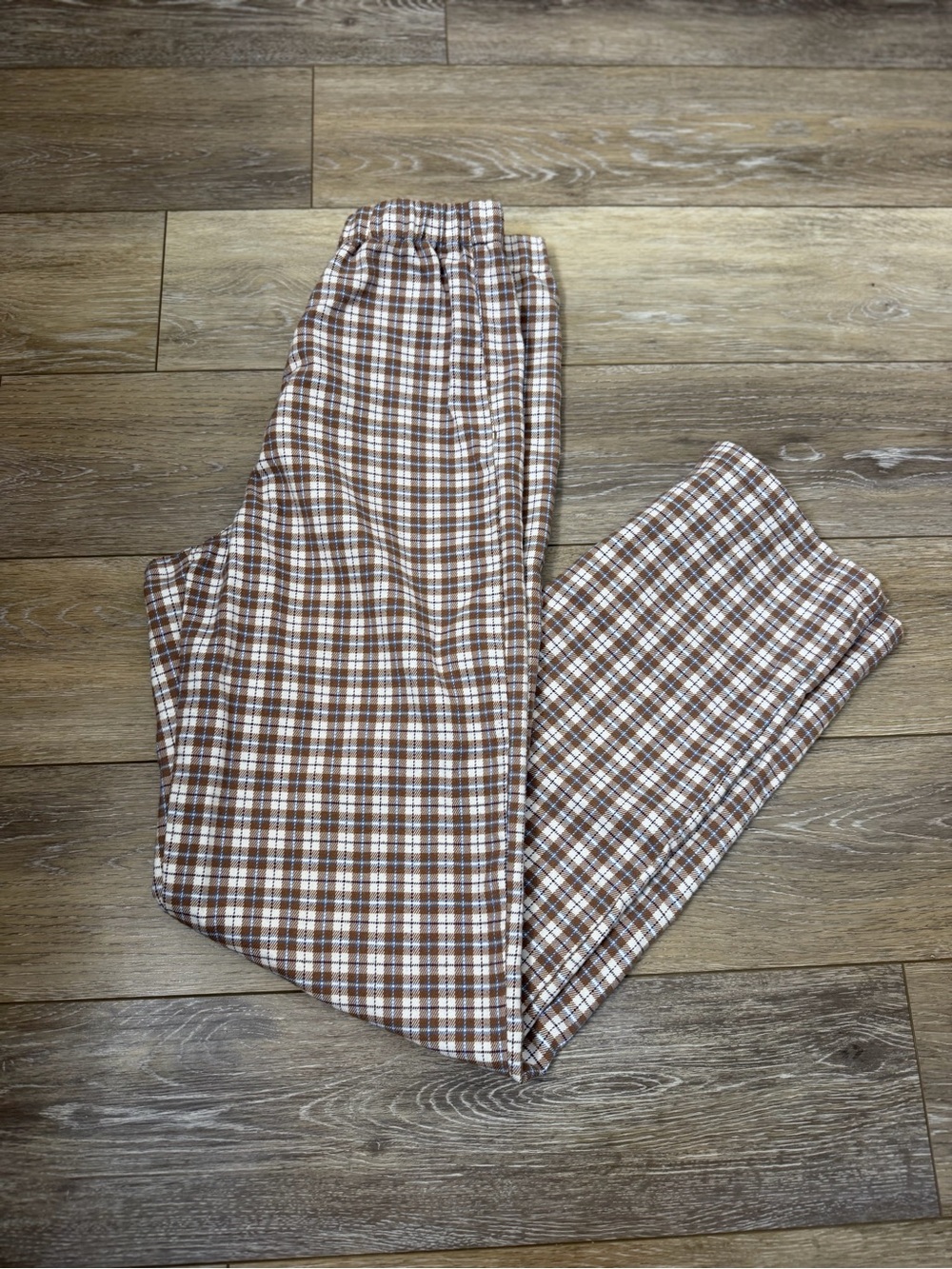 Brandy Melville Brown and Cream Plaid Straight Leg Pants